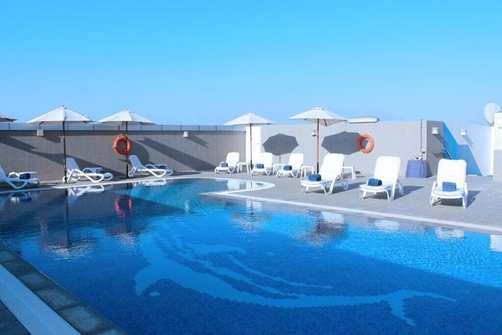 Вид Al Diar Sawa Hotel Apartments 4*