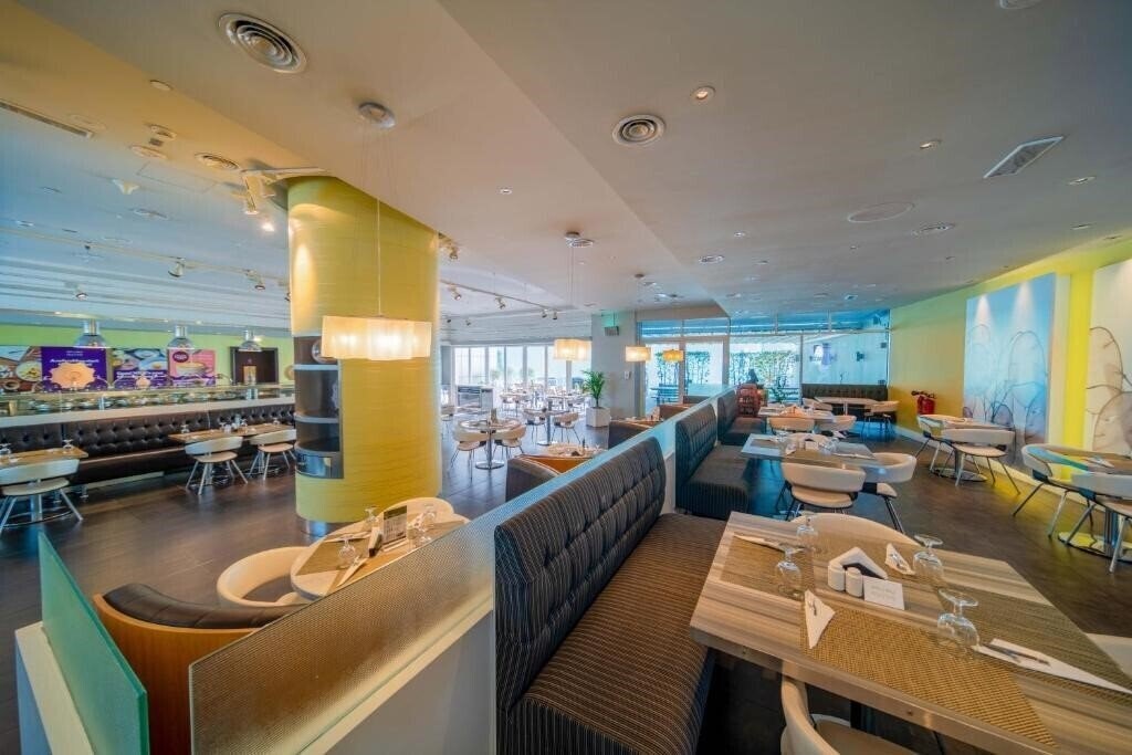 Изображение Premier Inn Abu Dhabi Capital Centre 3*