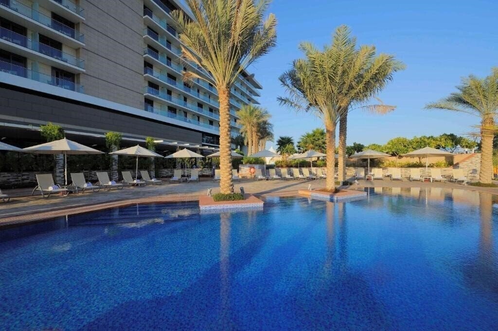 Вид Park Inn Abu Dhabi Yas Island 3*