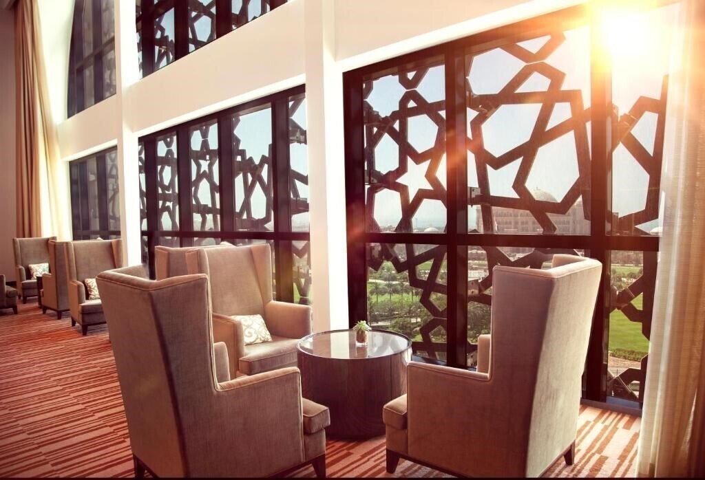 Панорама Bab Al Qasr Hotel & Residences 5*