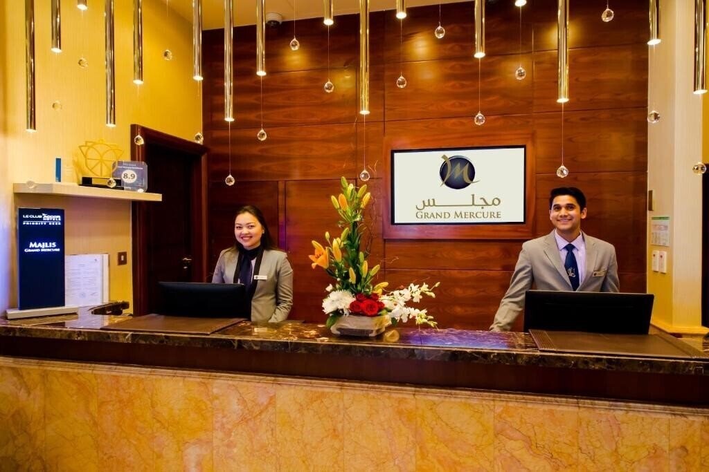 Апартаменты Grand Mercure Majlis Residences (ex. Majlis Grand Mercure Residence, Hotel Grand Mercure Residence Abu Dhabi) 5*