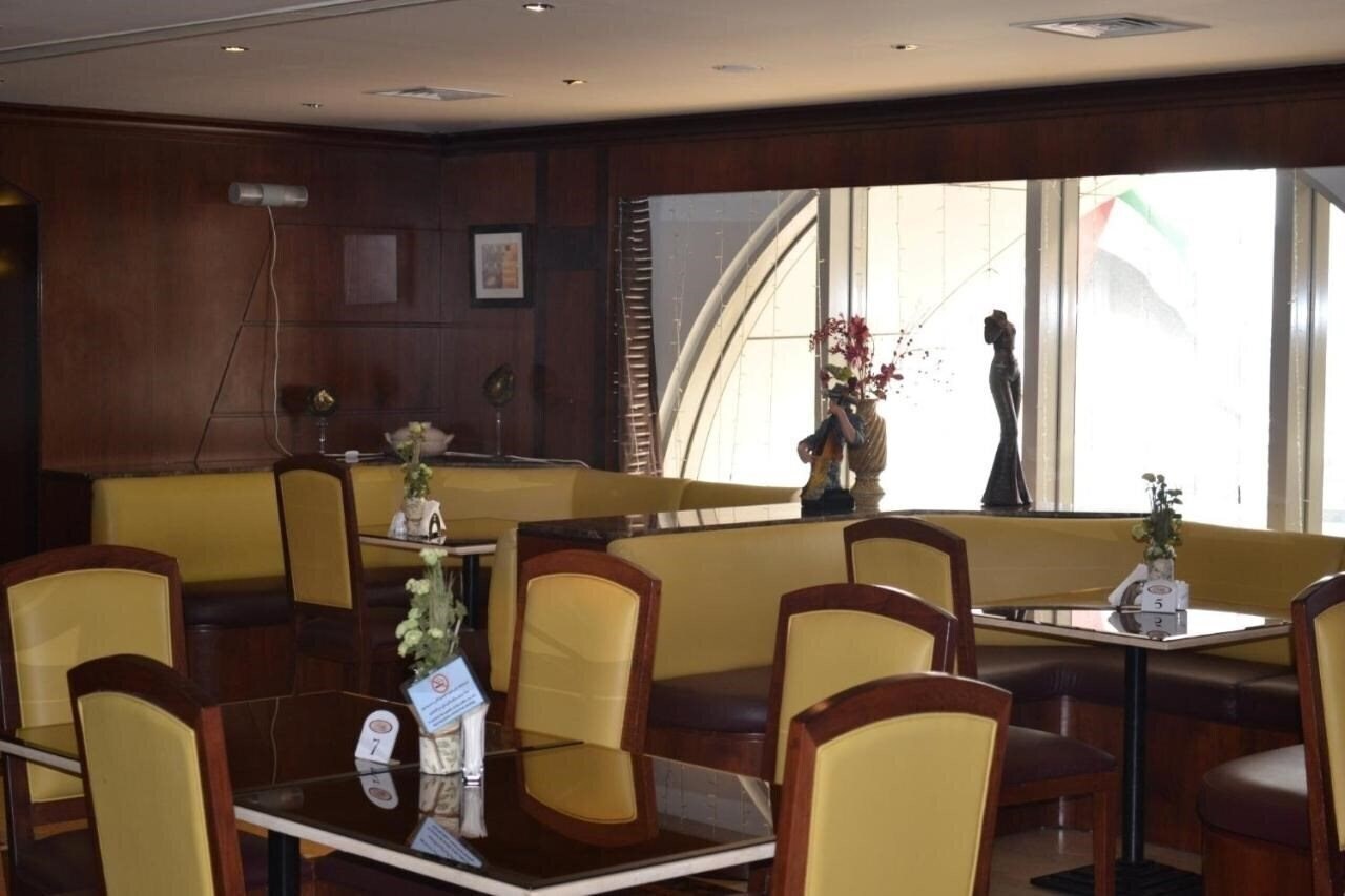 Фотографія Abu Dhabi Plaza Hotel Apartments апартаменты