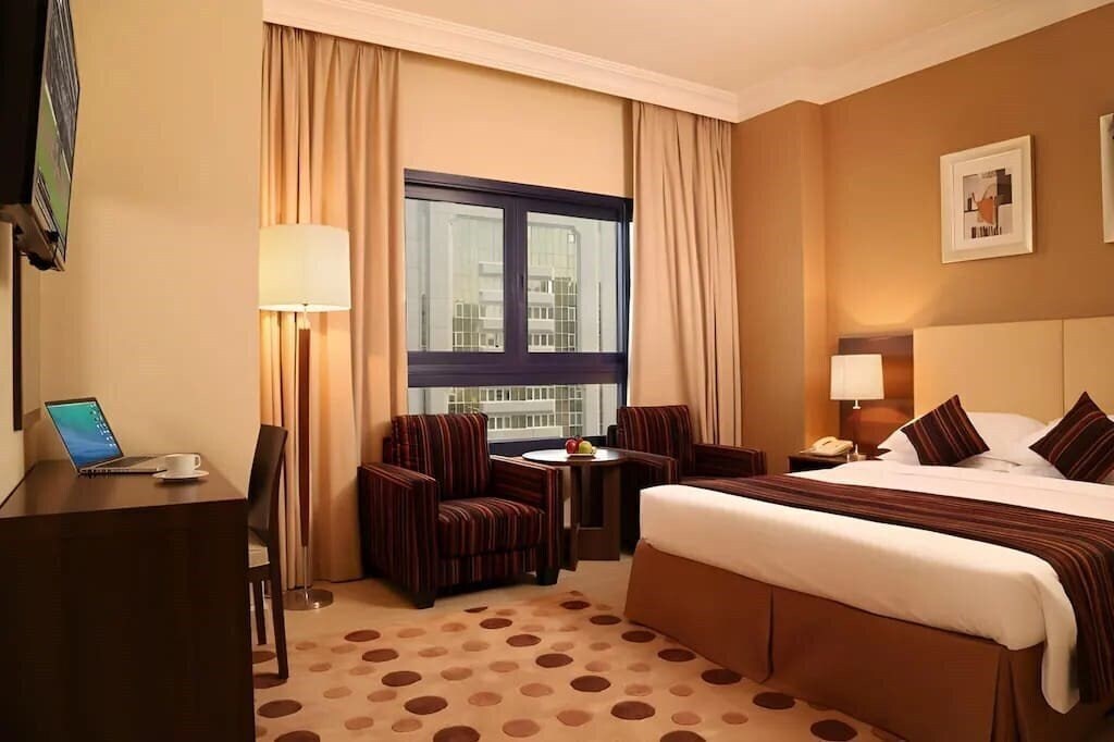 Панорама Oriental Hotel Apartments 4*