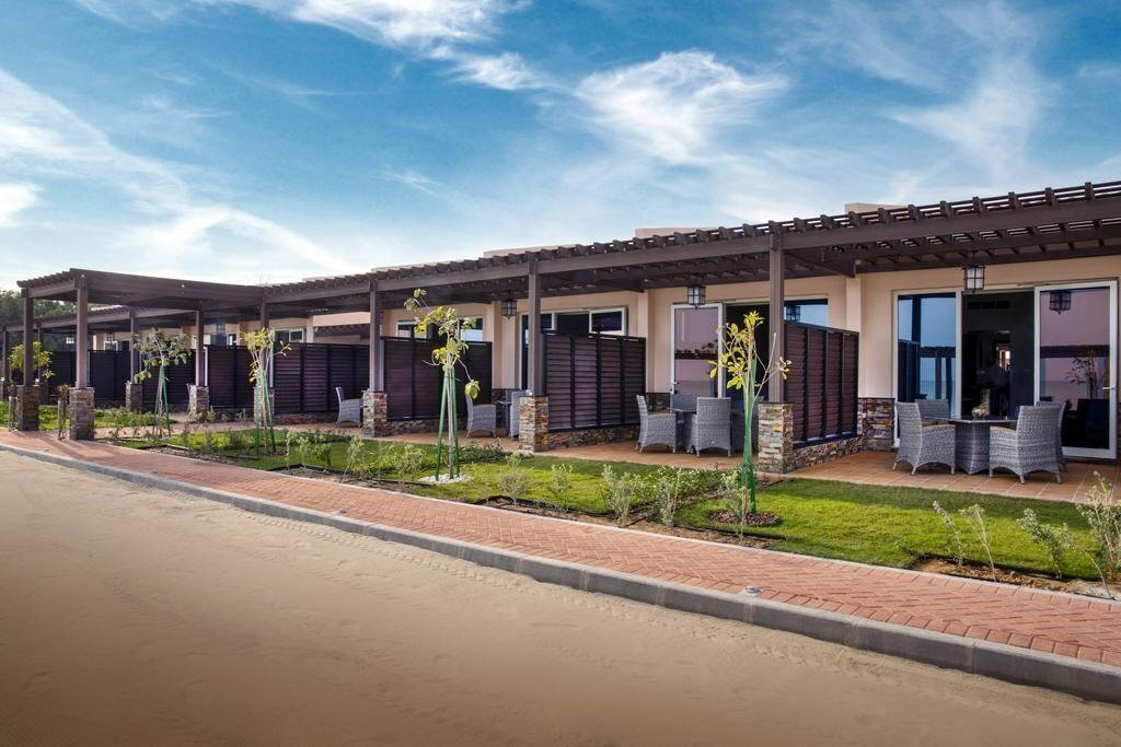 Фотография Danat Resort Jebel Dhanna 5*