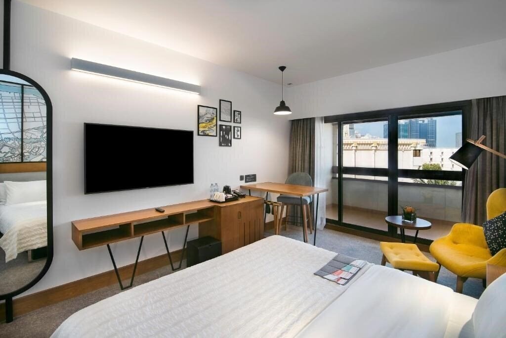 Вид Le Meridien Abu Dhabi Resort 4*