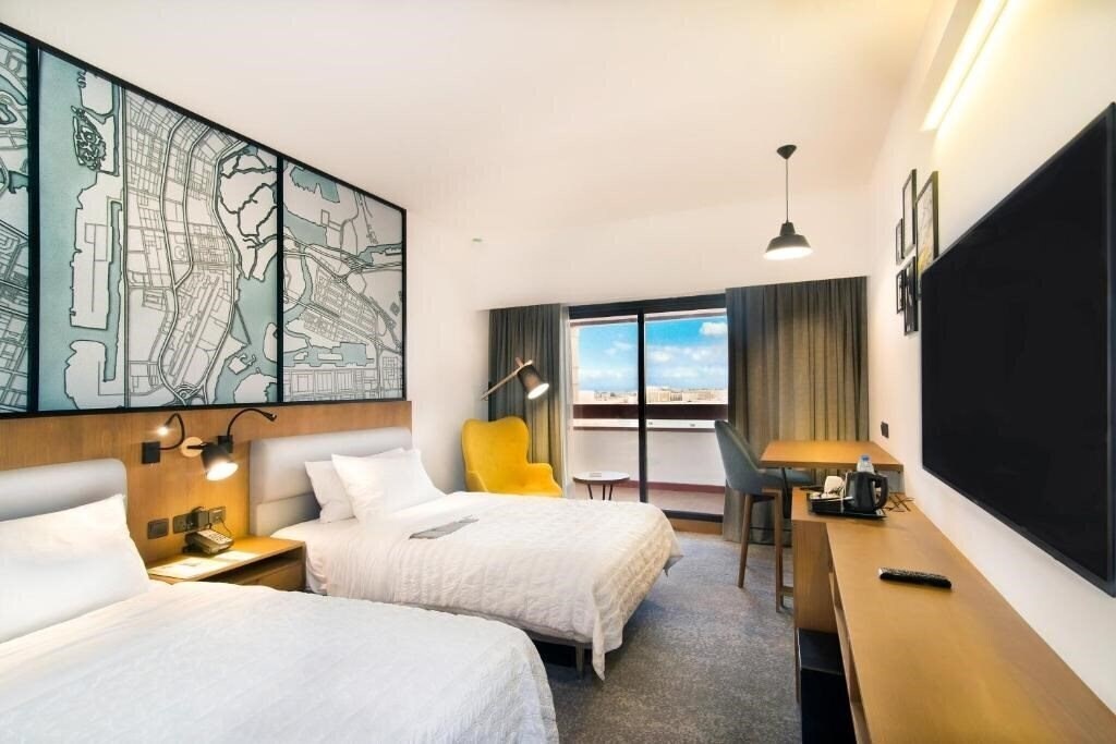 Апартаменты Le Meridien Abu Dhabi Resort 4*