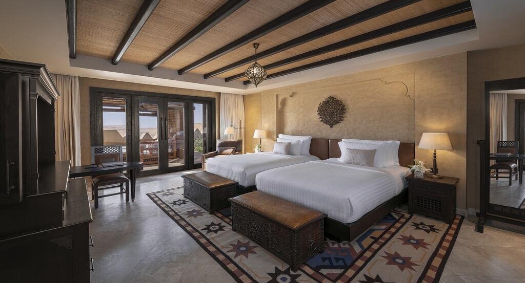 Вид Qasr Al Sarab Desert Resort by Anantara 5*