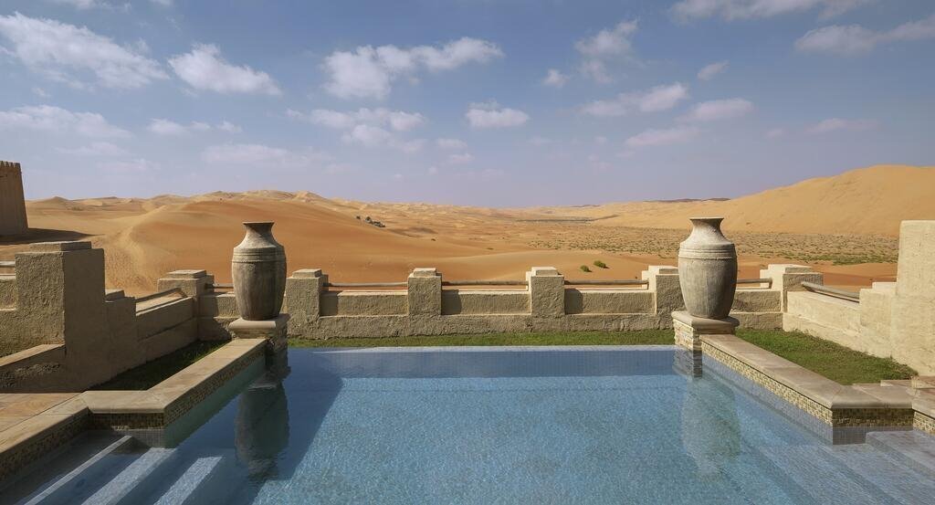 Территория Qasr Al Sarab Desert Resort by Anantara 5*