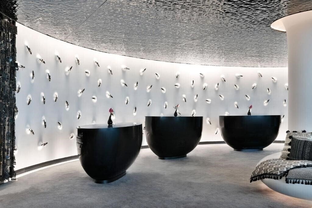 Панорама Yas Viceroy 5*