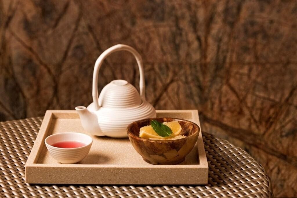 Апартаменты Andaz Capital Gate Abu Dhabi by Hyatt (ex. Hyatt Capital Gate) 5*