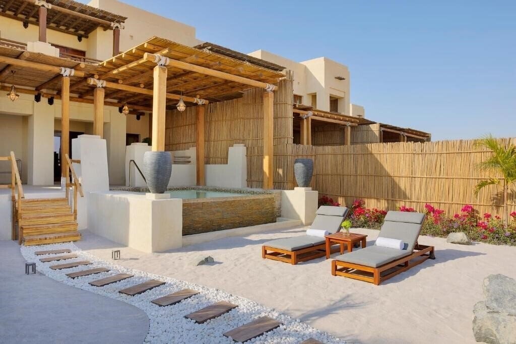 Панорама Al Wathba, A Luxury Collection Desert Resort And S 5*