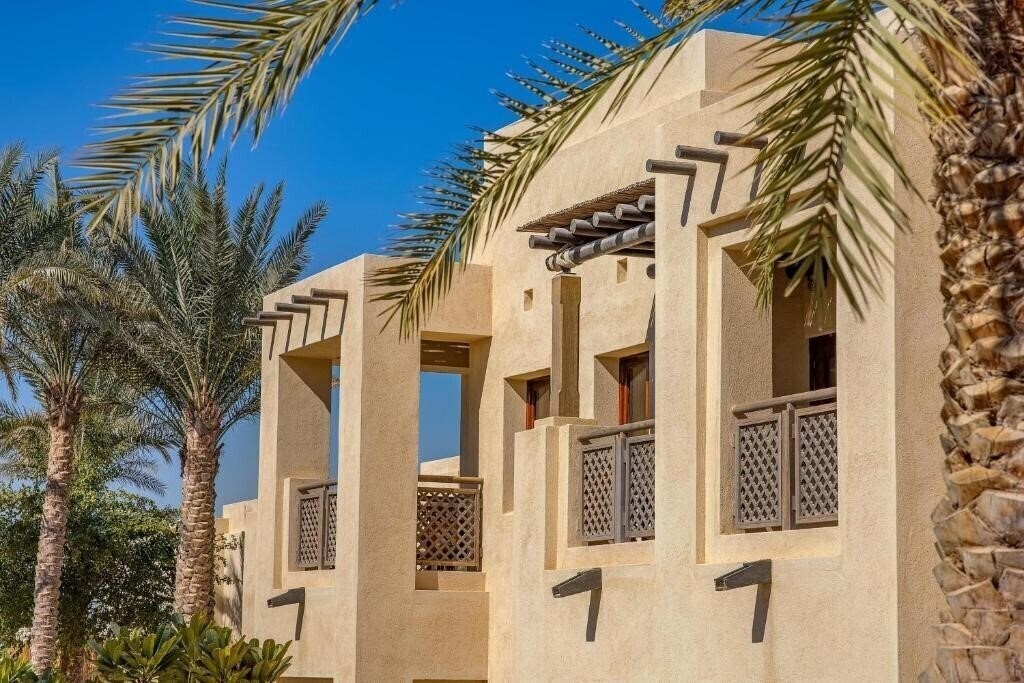 Отель Al Wathba, A Luxury Collection Desert Resort And S 5*