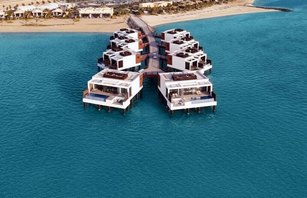 Апартаменты Bab Al Nojoum Hudayriyat Villas 5*