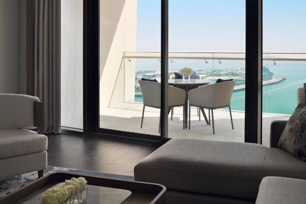 Панорама Intercontinental Residences Abu Dhabi 5*