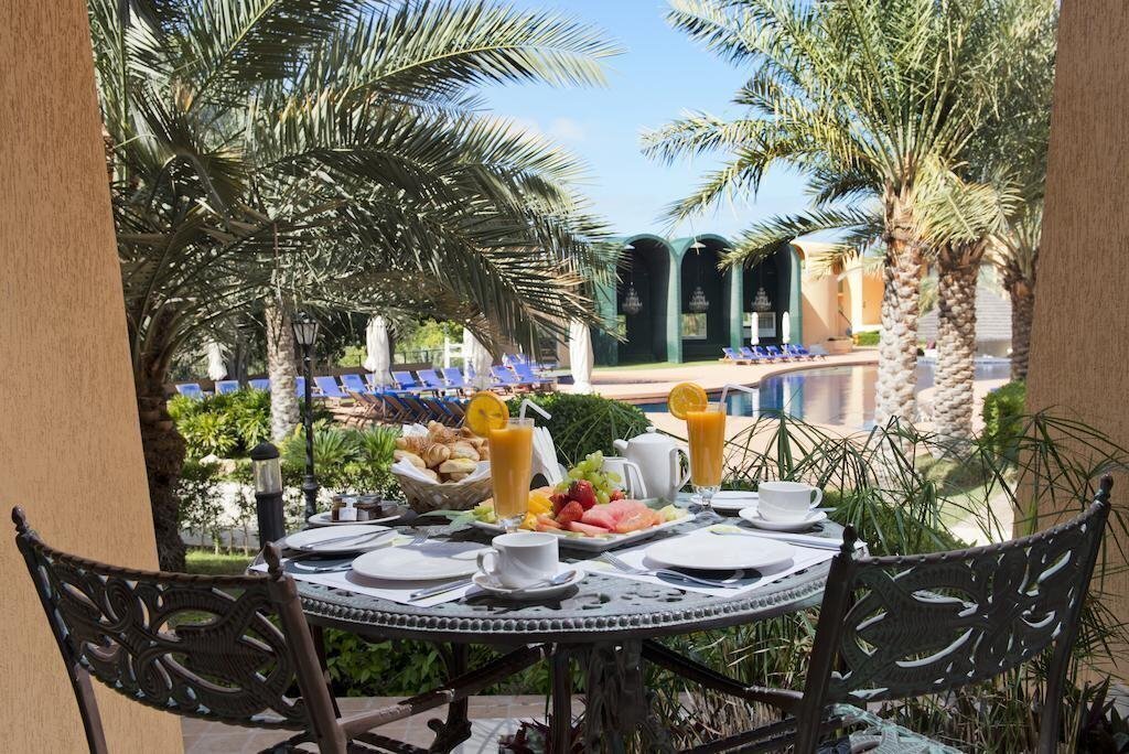 Апартаменты Golden Tulip Al Jazira Hotel & Resort 4*