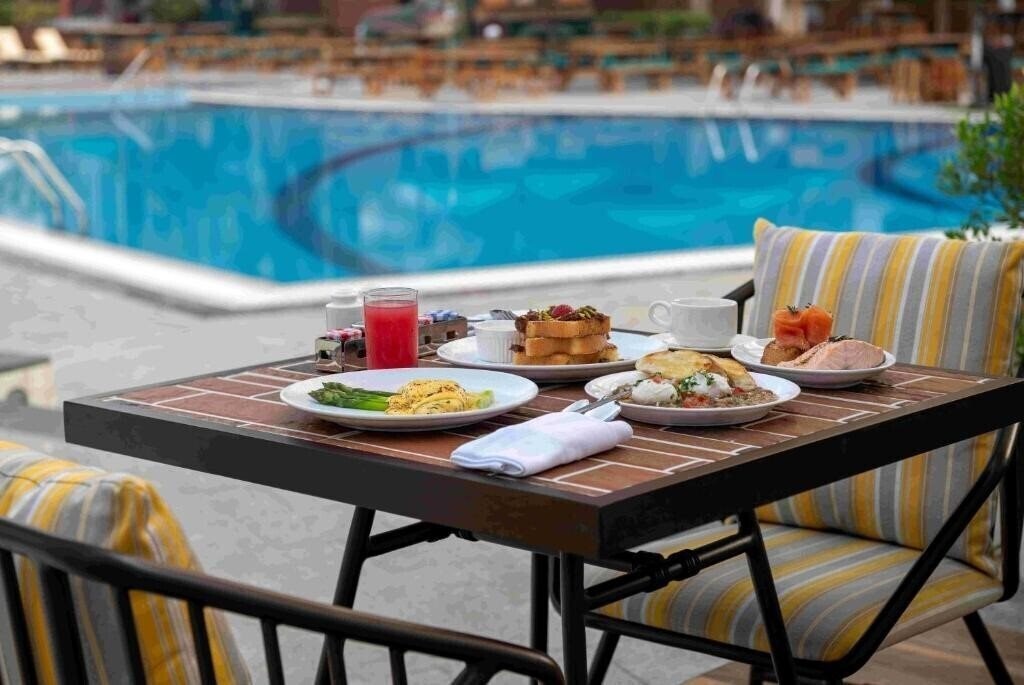 Вид Le Royal Meridien Abu Dhabi 5*