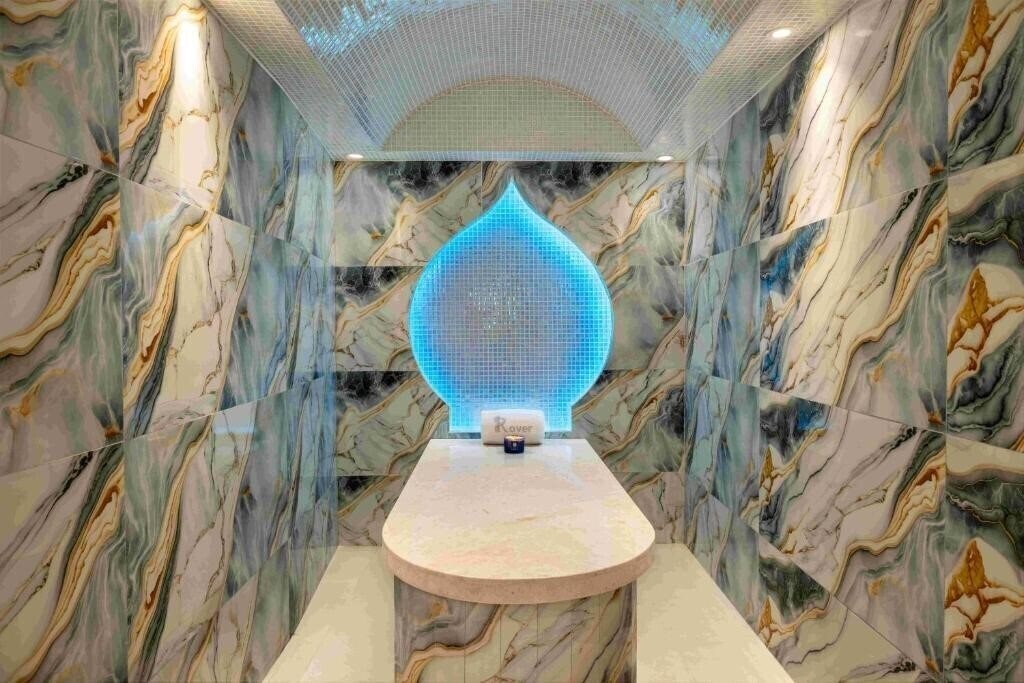 Апартаменты Le Royal Meridien Abu Dhabi 5*