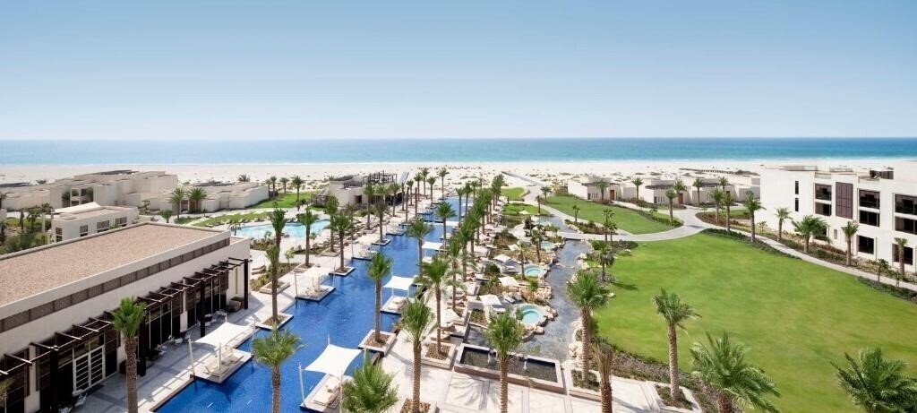 Вид Park Hyatt Abu Dhabi Hotel & Villas 5*