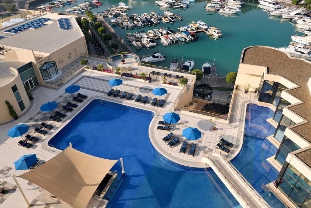 Вид Intercontinental Abu Dhabi 5*