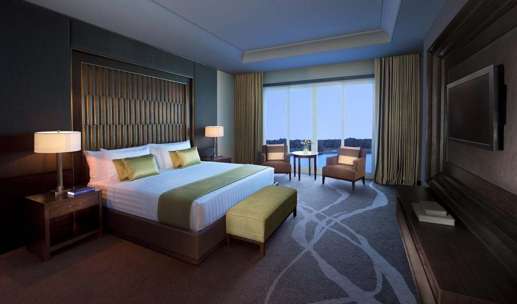 Вид Eastern Mangroves Hotel & SPA By Anantara 5*