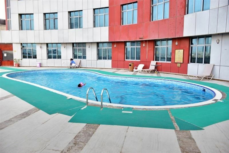 Вид Crown Palace Hotel & Suites Ajman (ex. Crowne Palace Hotel Ajman) 4*