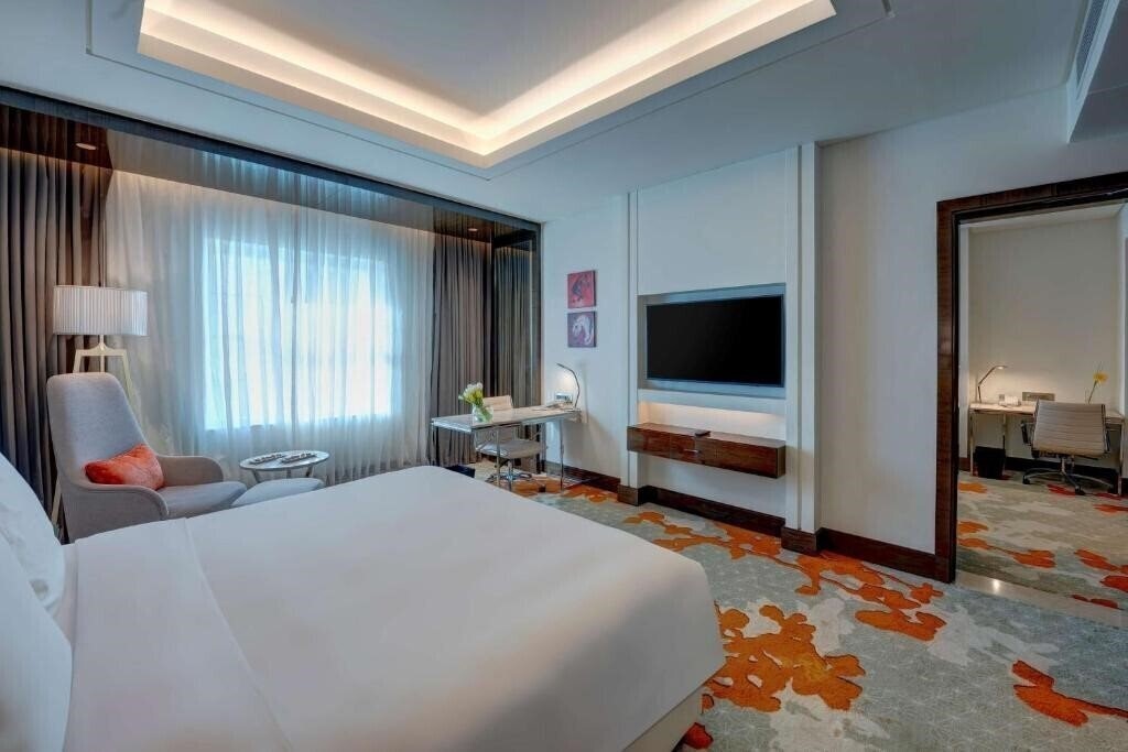 Панорама Radisson Blu Hotel Ajman 5*