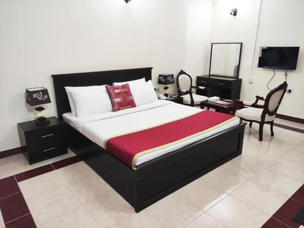 Территория Al Rayan Hotel (ex. OYO 211 Al Rayan Hotel) 2*