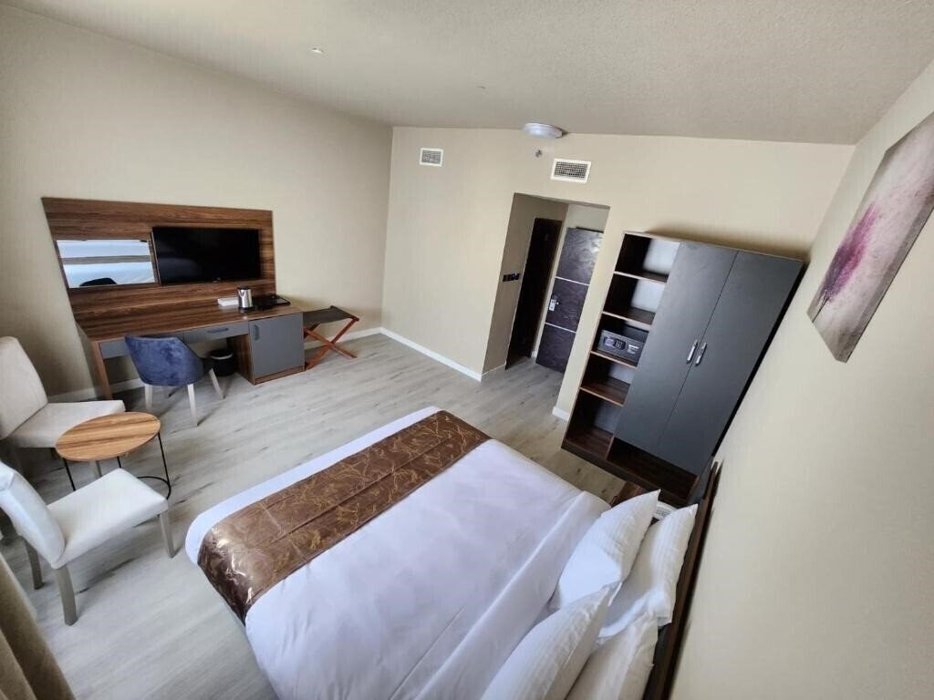 Вид The Saj Hotel 4*