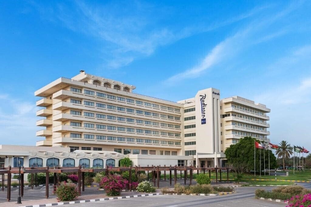 Отель Hilton Al Ain 4*
