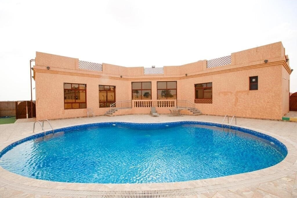 Апартаменты Al Bada Resort - Al Ain 3*
