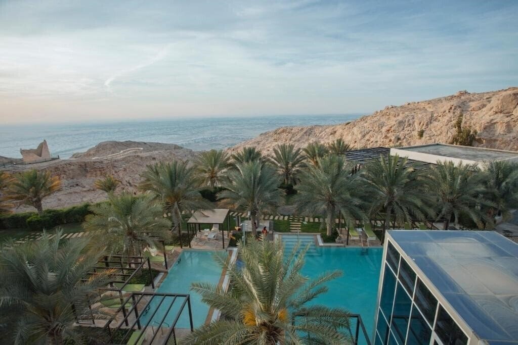 Вид Alberni Jebel Hafeet Hotel & Resort 5*