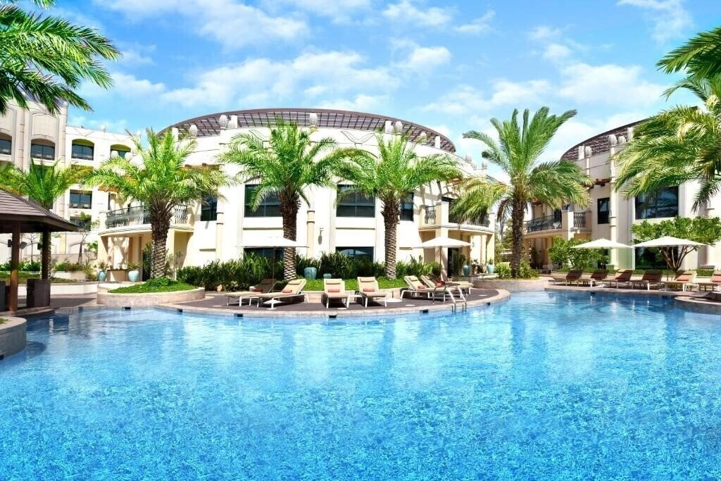 Вид Al Ain Rotana 5*