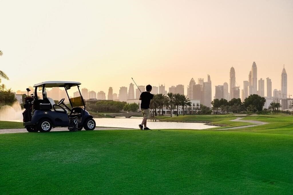 Панорама The Address Montgomerie Dubai 5*