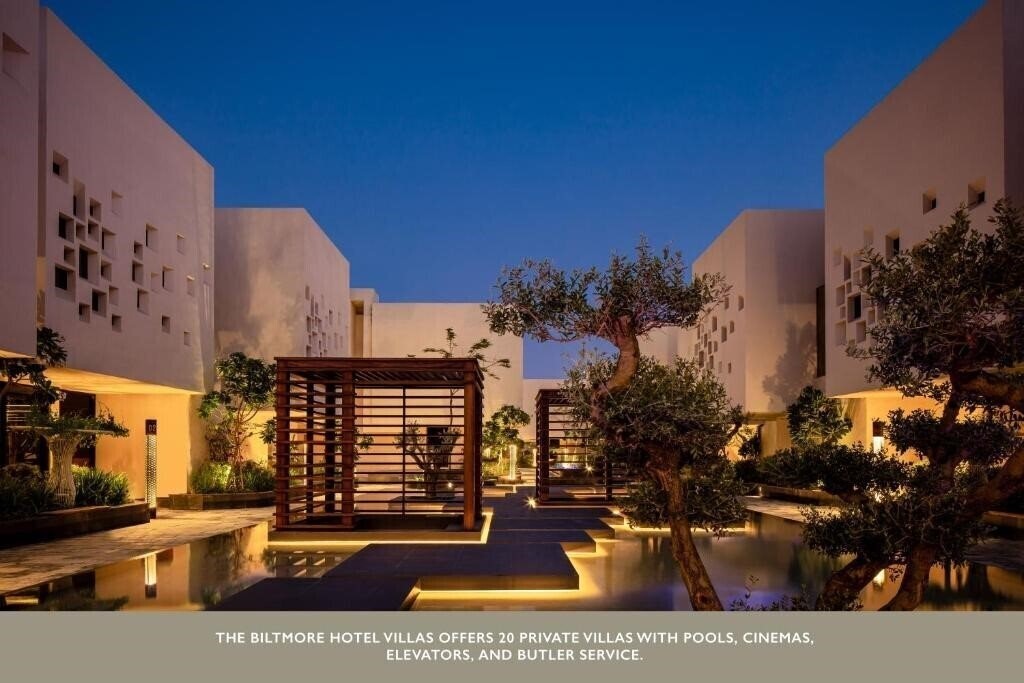 Отель The Biltmore Hotel Villas 5*
