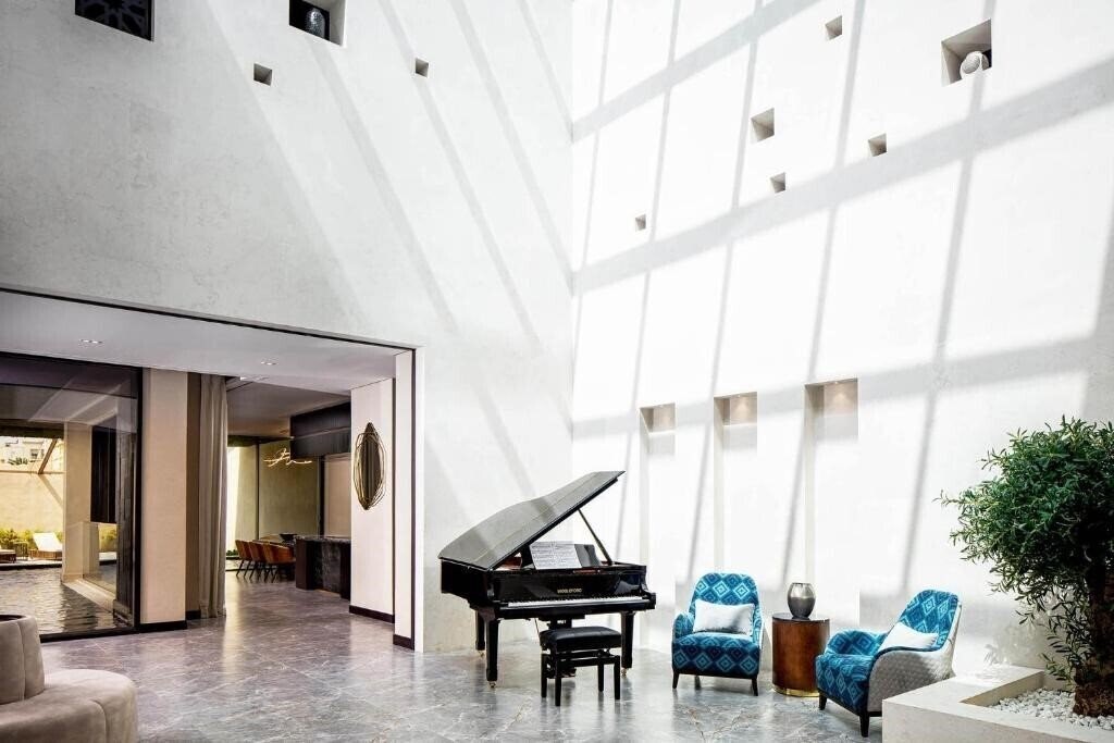 Апартаменты The Biltmore Hotel Villas 5*