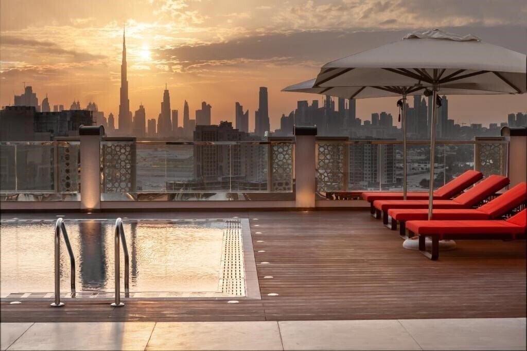 Отель Double Tree By Hilton Dubai Al Jaddaf 4*