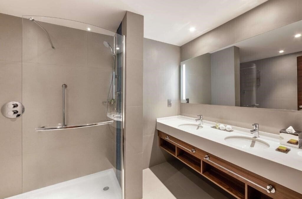 Фотография Double Tree By Hilton Dubai Al Jaddaf 4*