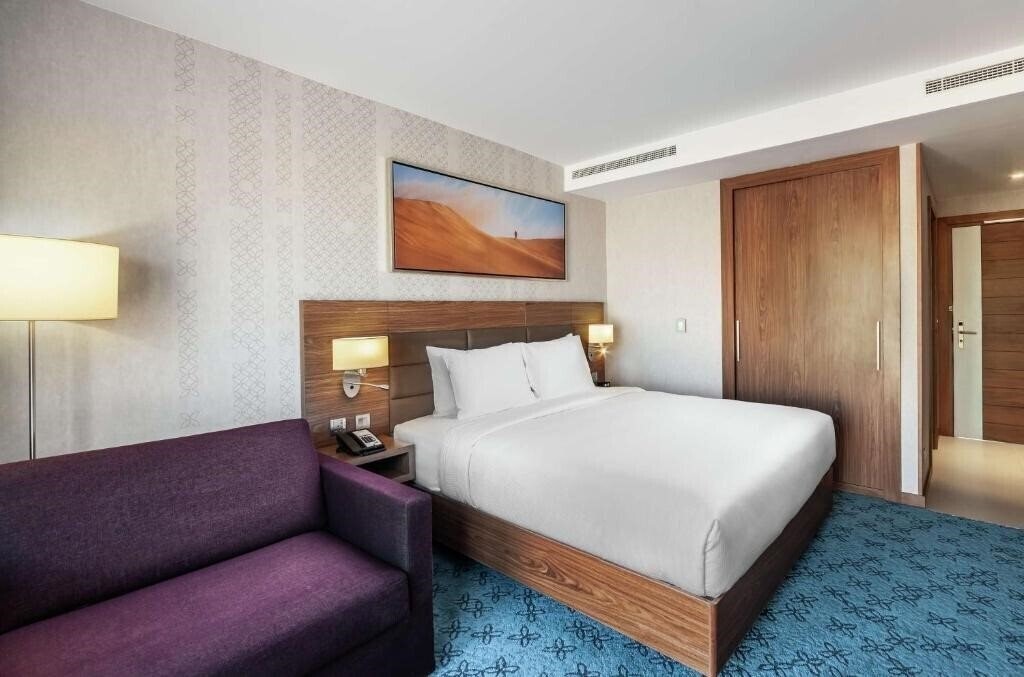 Территория Double Tree By Hilton Dubai Al Jaddaf 4*