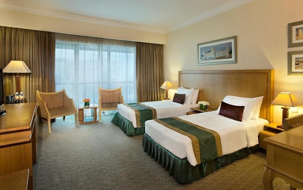 Територія City Seasons Dubai Hotel (ex. City Seasons Hotel Dubai, City Seasons Deira City Centre) 4*