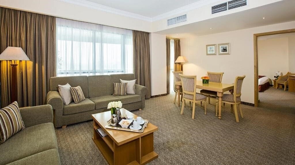 Апартаменти City Seasons Dubai Hotel (ex. City Seasons Hotel Dubai, City Seasons Deira City Centre) 4*