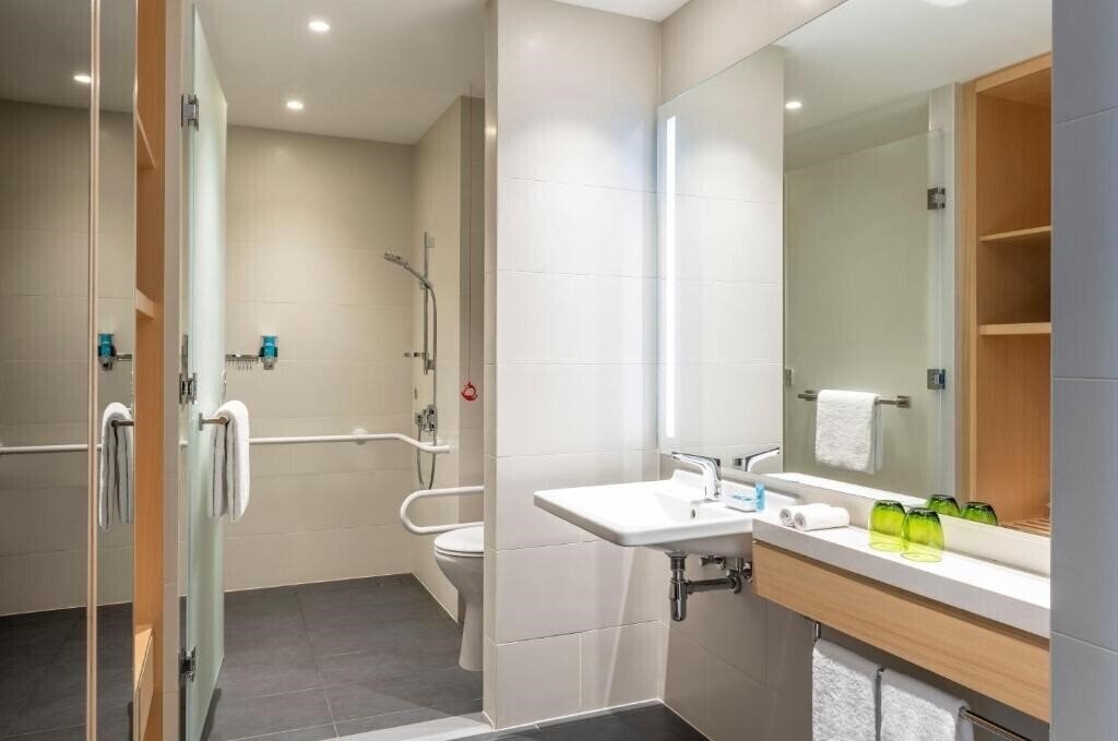 Територія Aloft Dubai Creek (ex. Aloft City Centre Deira) 4*