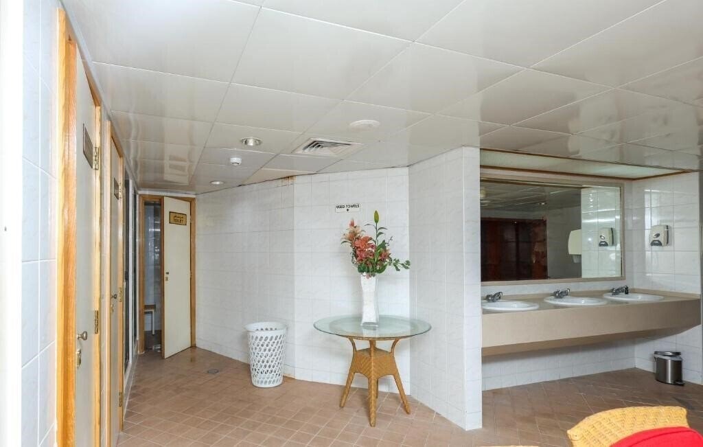 Фотографія Aavri Hotel 4*
