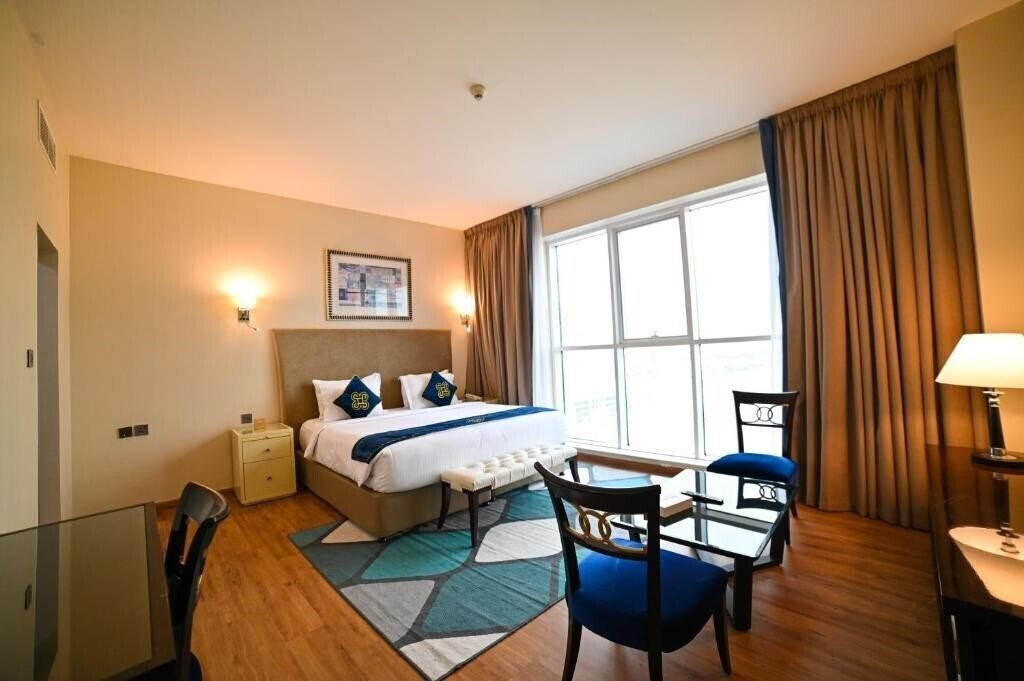 Фото Seven Seas Hotel 4*