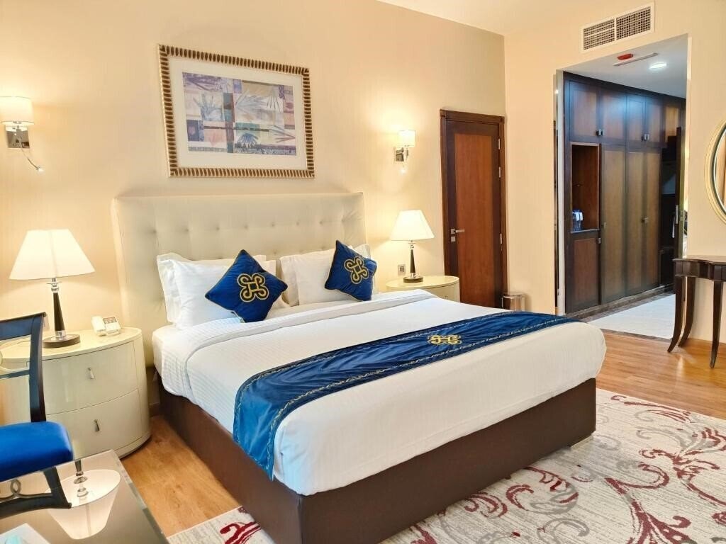 Территория Seven Seas Hotel 4*