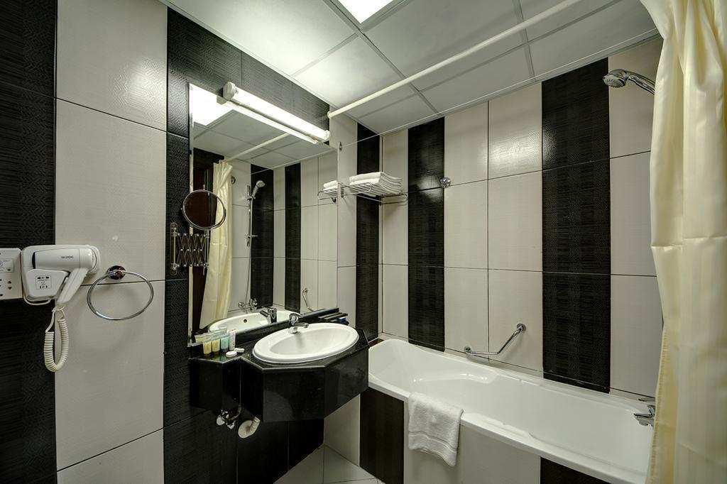 Панорама Delmon Palace Hotel 3*