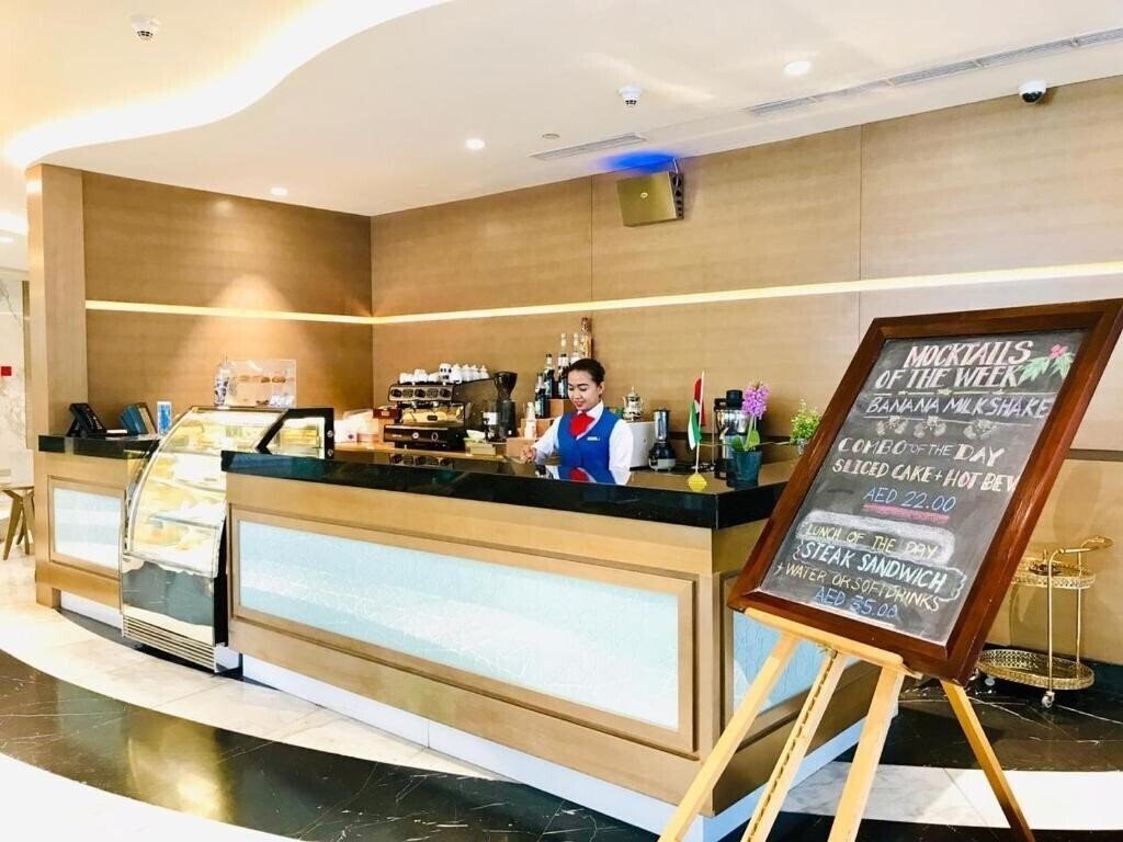 Вид Samaya Hotel Deira 4*