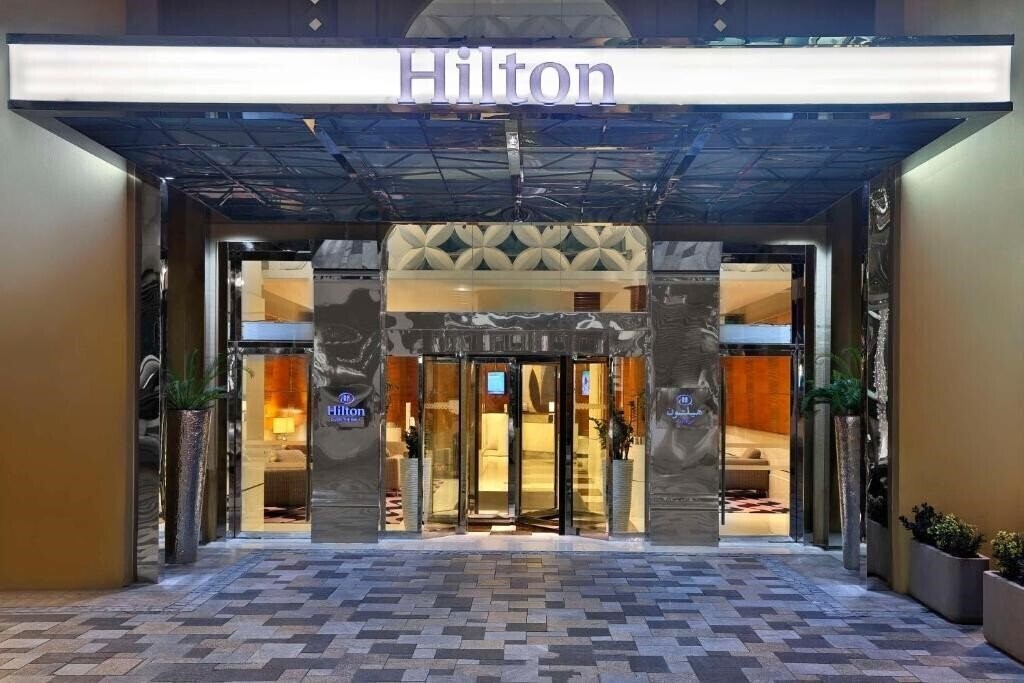 Территория Hilton Dubai The Walk 4*