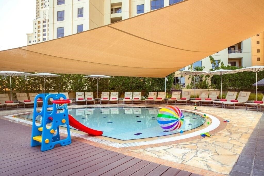 Территория Amwaj Rotana Jumeirah Beach 5*