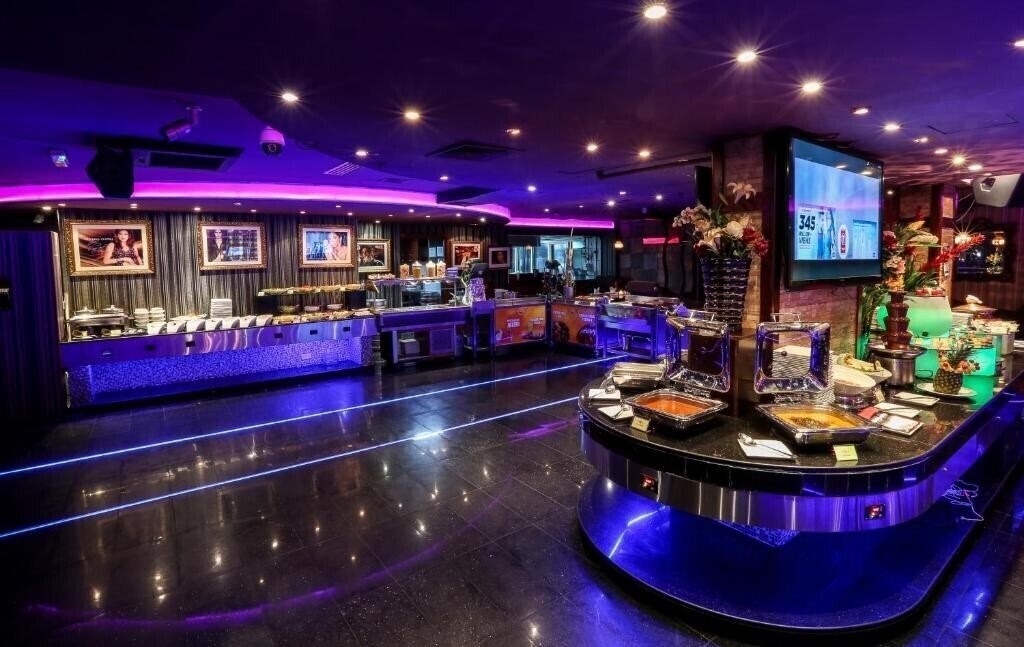 Фото Ramee Royal Hotel (ex. Ramee International) 4*