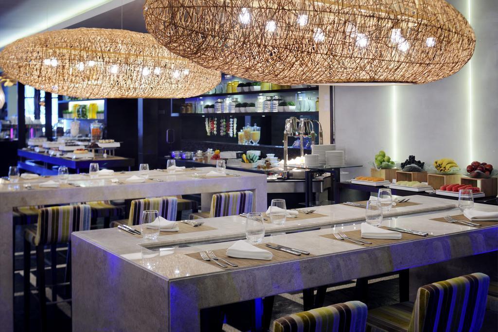 Панорама Marriott Hotel Dubai Al Jaddaf 5*